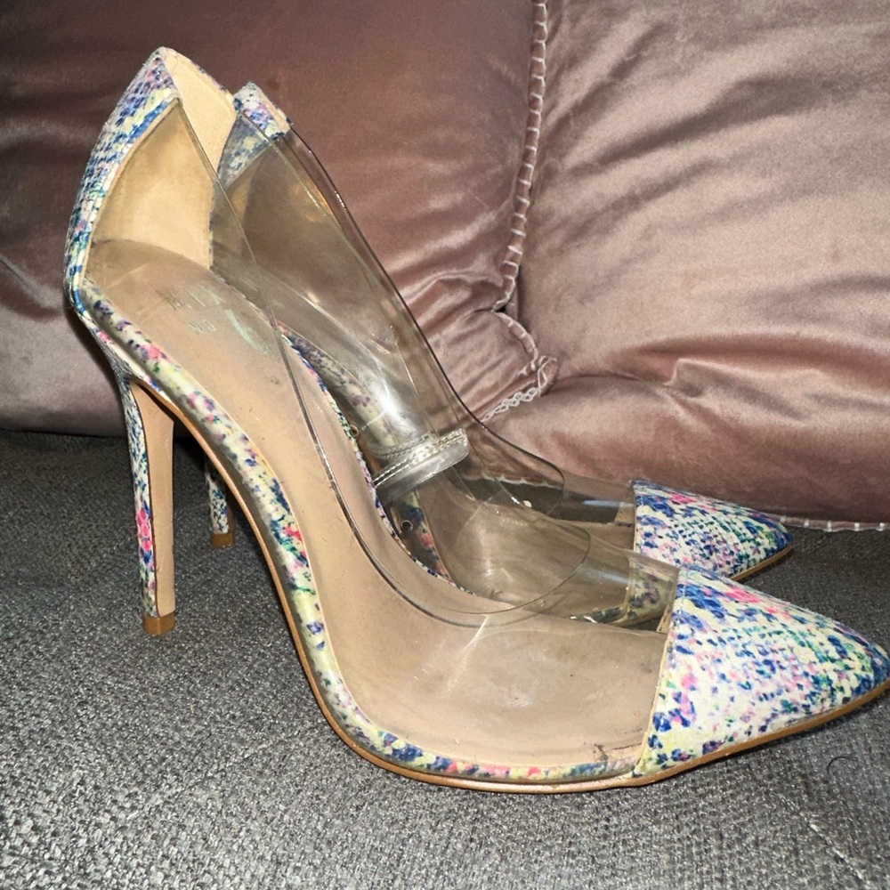 Heels🩵 - Picture 4 of 5